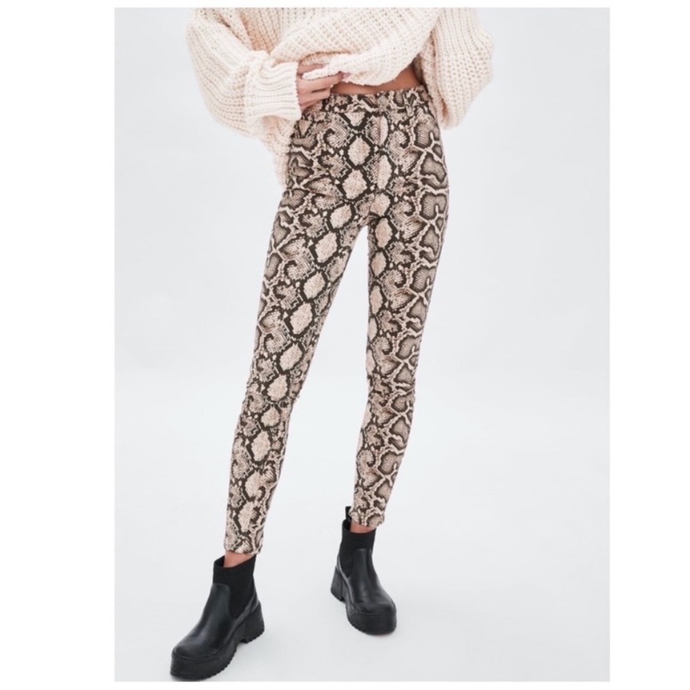 Zara snake print jeans 🐍🤎